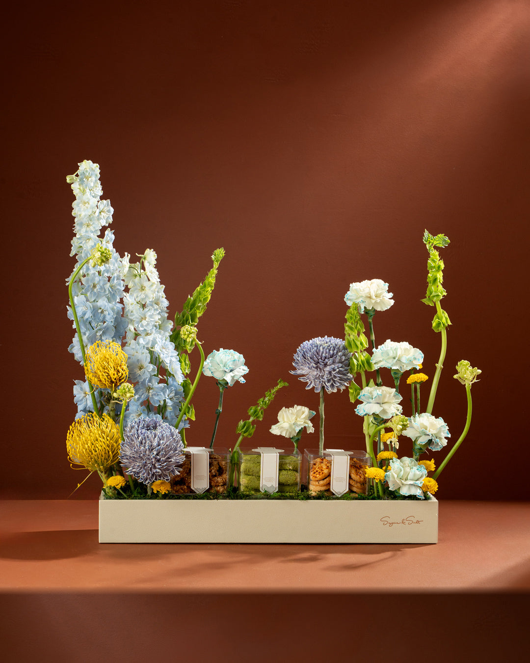 Flower Arrangement Mega With Chocolate Box