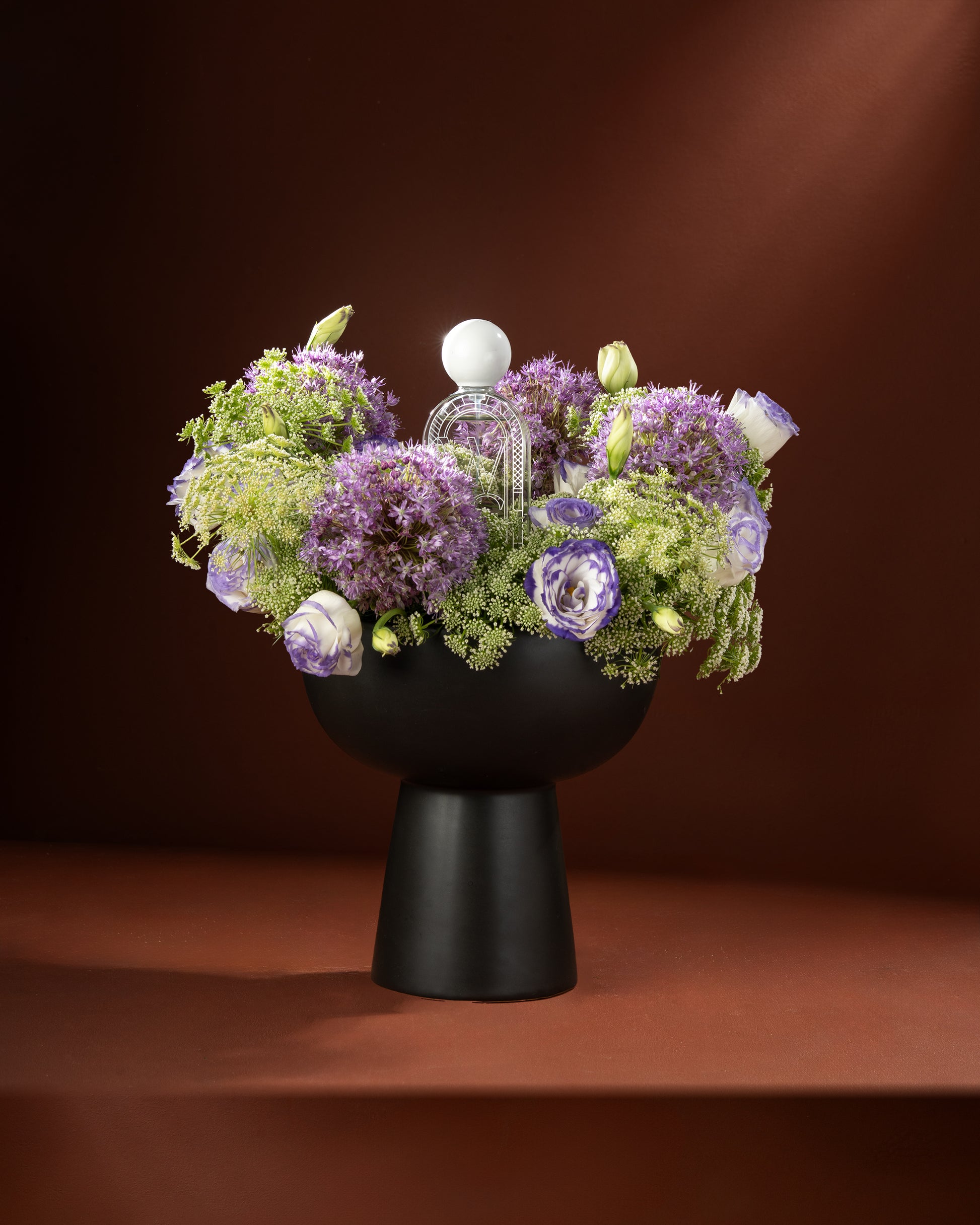 Flower Vase & Fragrance – Lavender Whisper