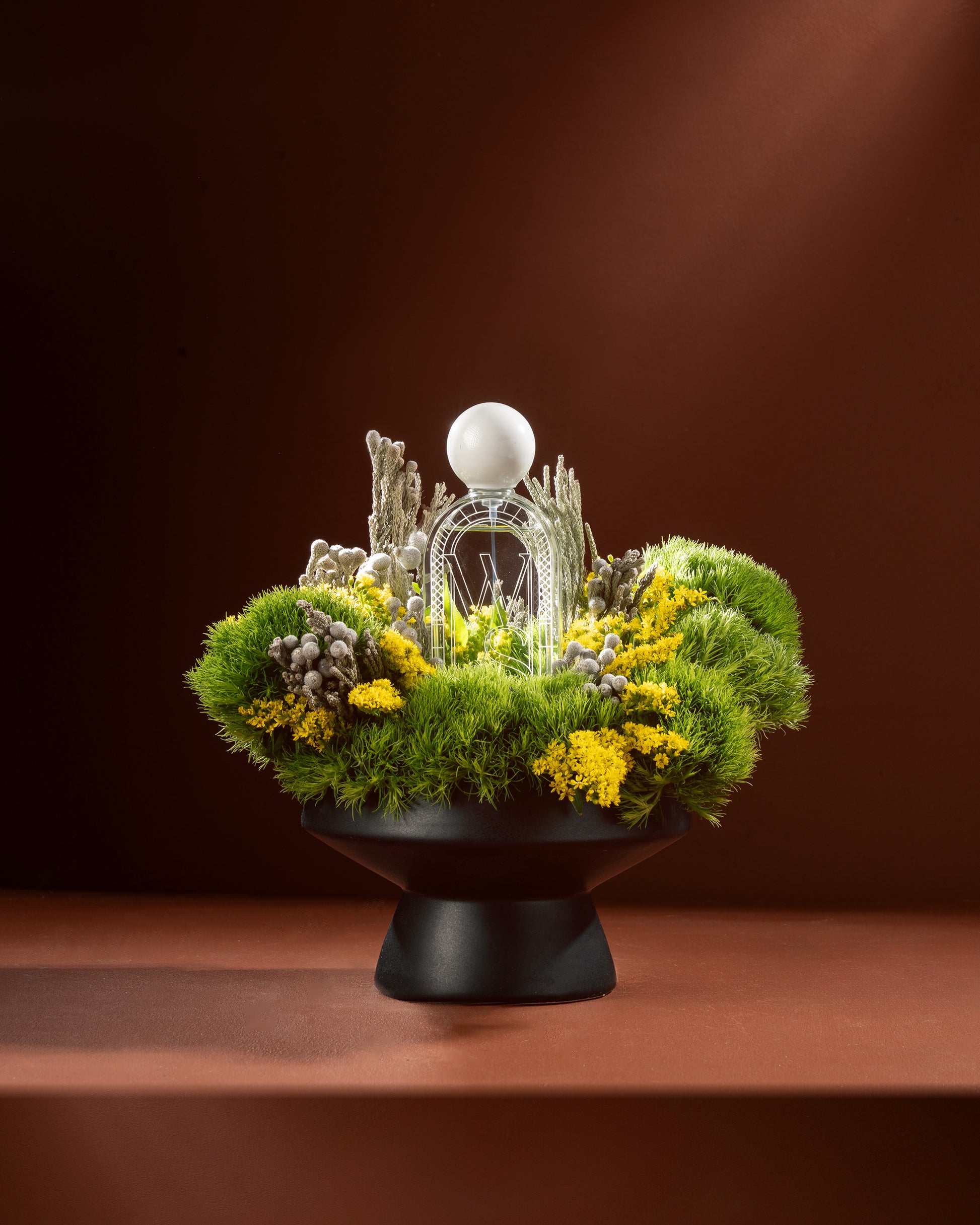 Flower Vase & Fragrance – Forest Glow
